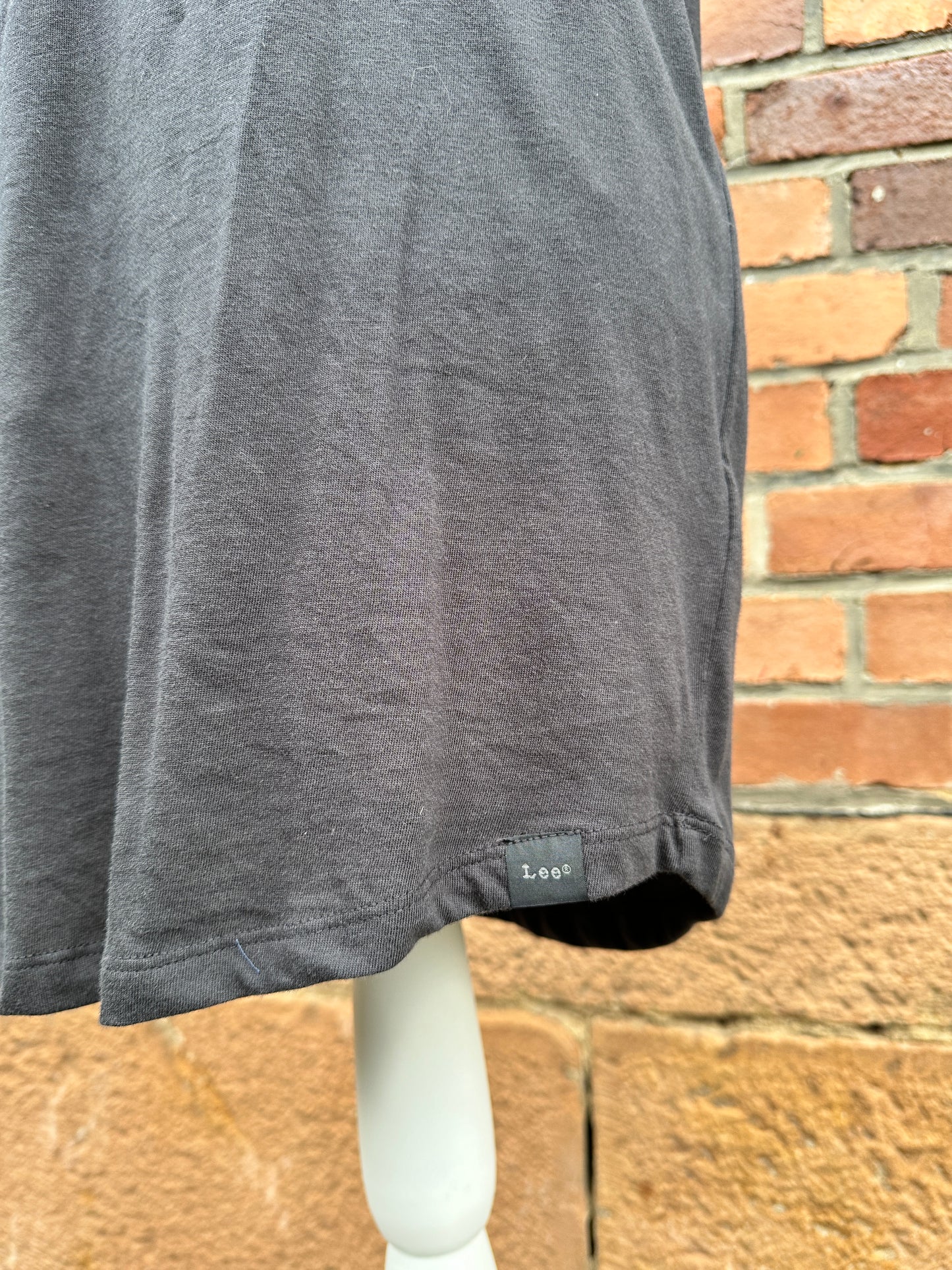 T-Shirt Shaped Tee Lee