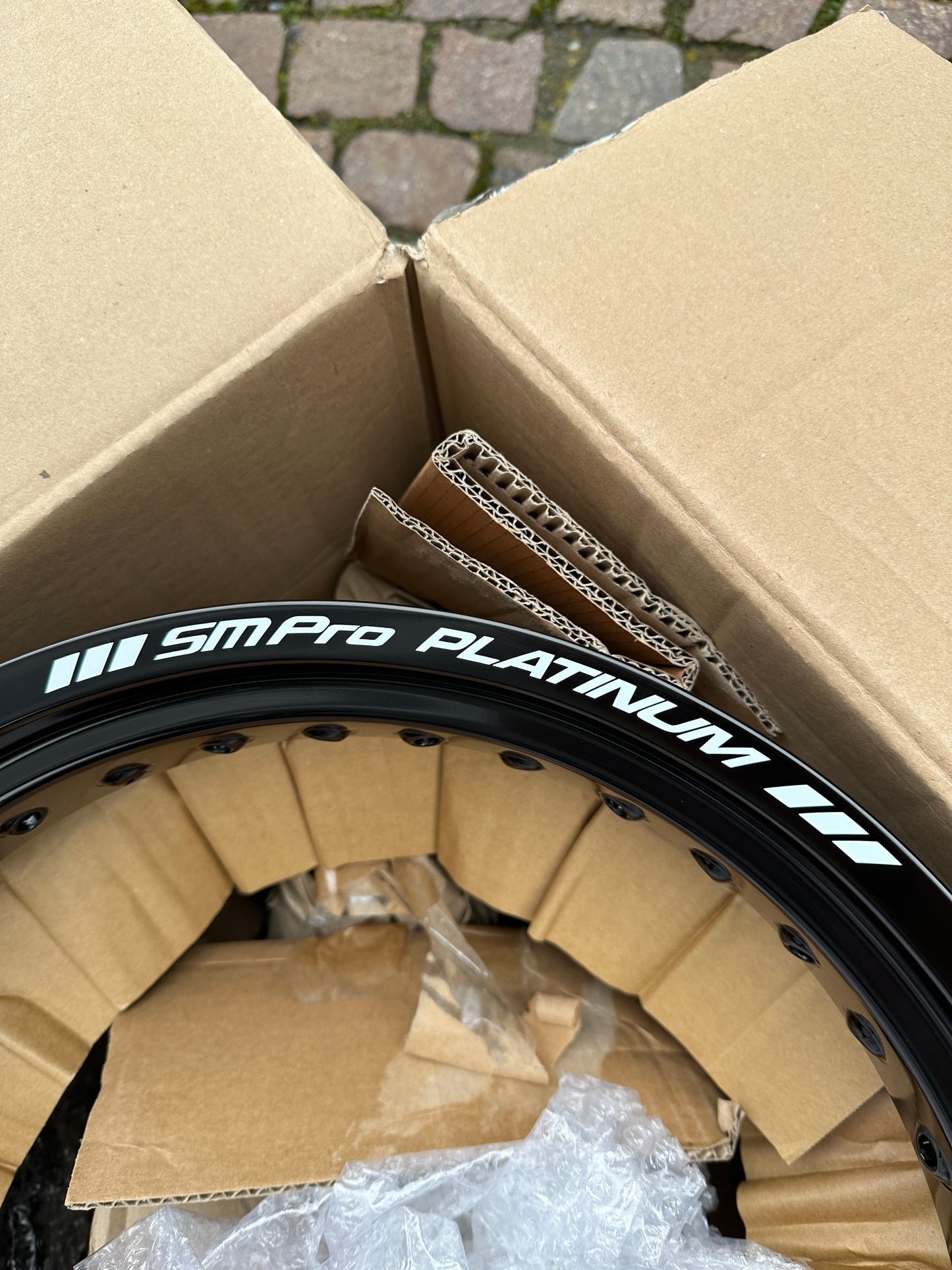 Vorderrad Aro SM-PRO 350 x 17 in Schwarz-36