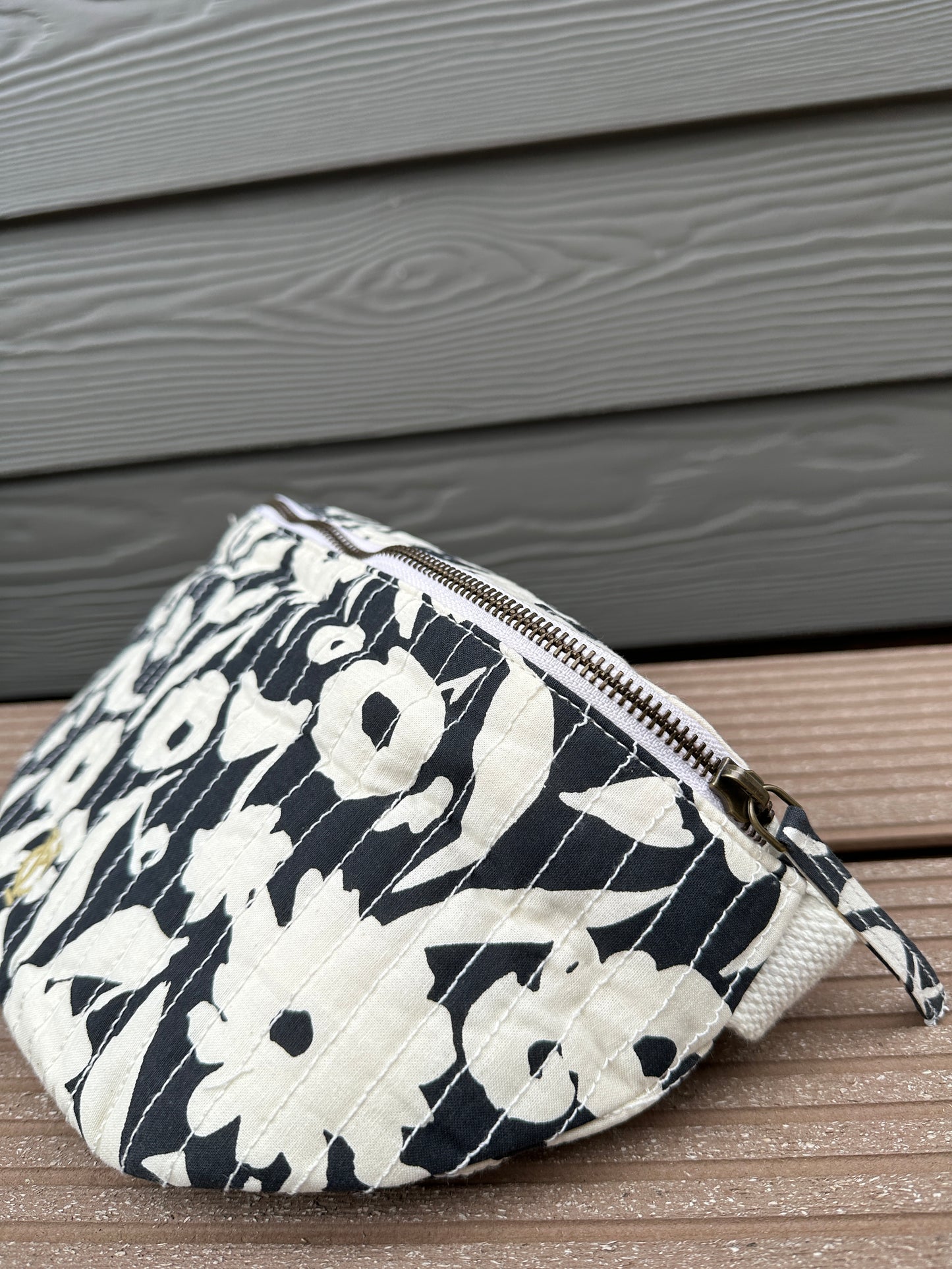 Damen-Gürteltasche mit Enea Pring Cyrillus