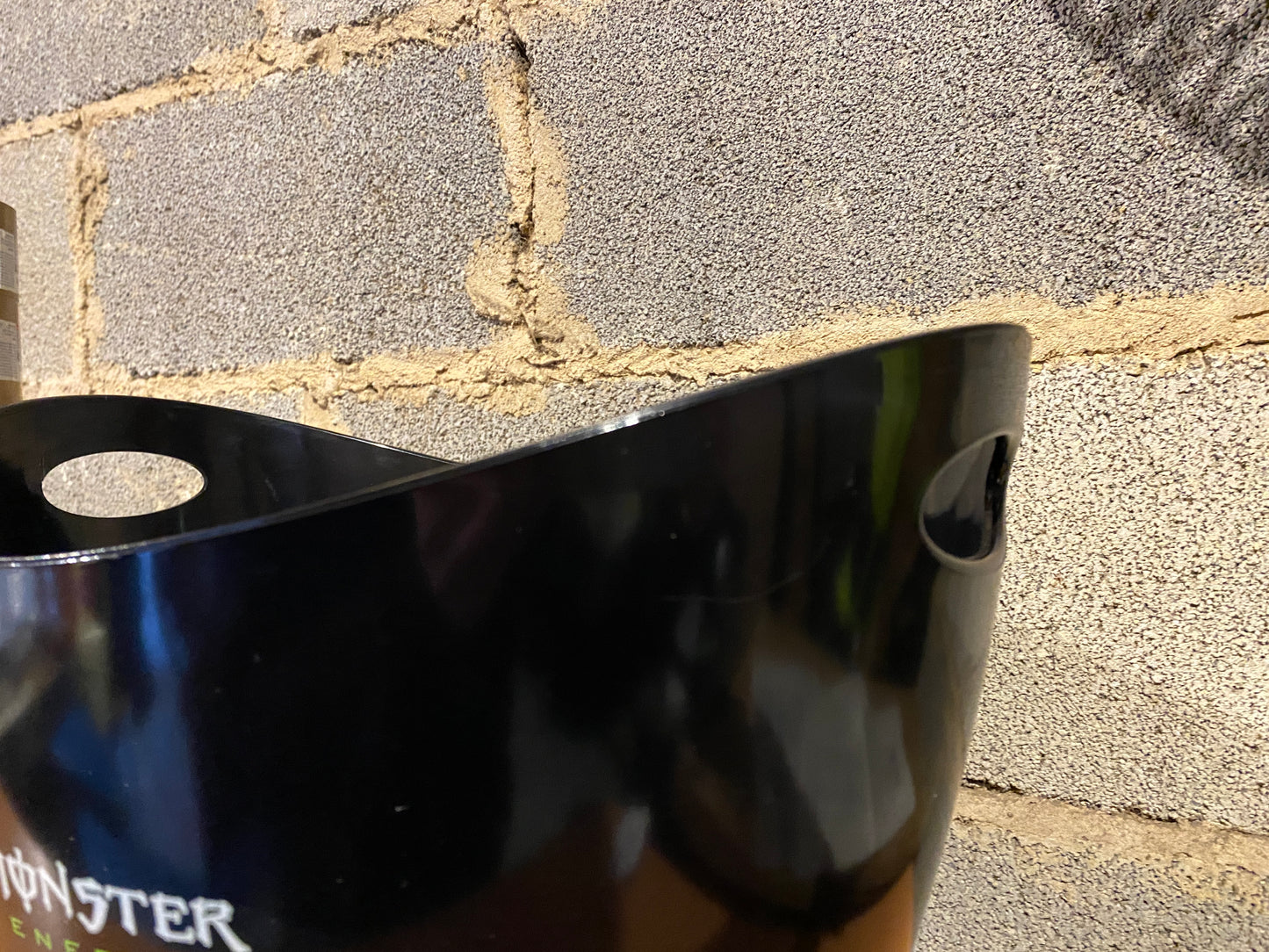 Eiskübel Monster Energy