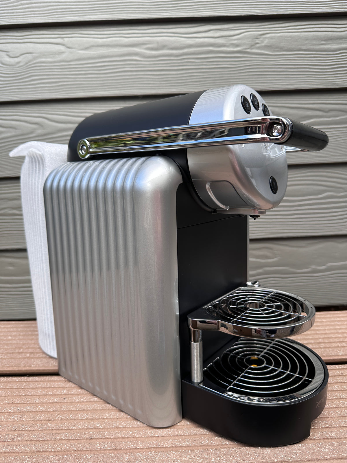 Nespresso Zenius Kaffeemaschine und Espressomaschine