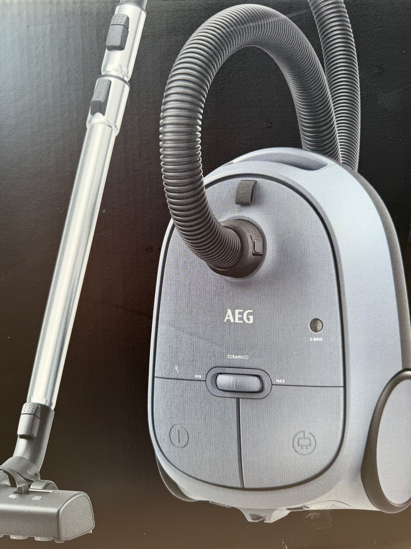 AEG Bodenstaubsauger CLEAN 6000