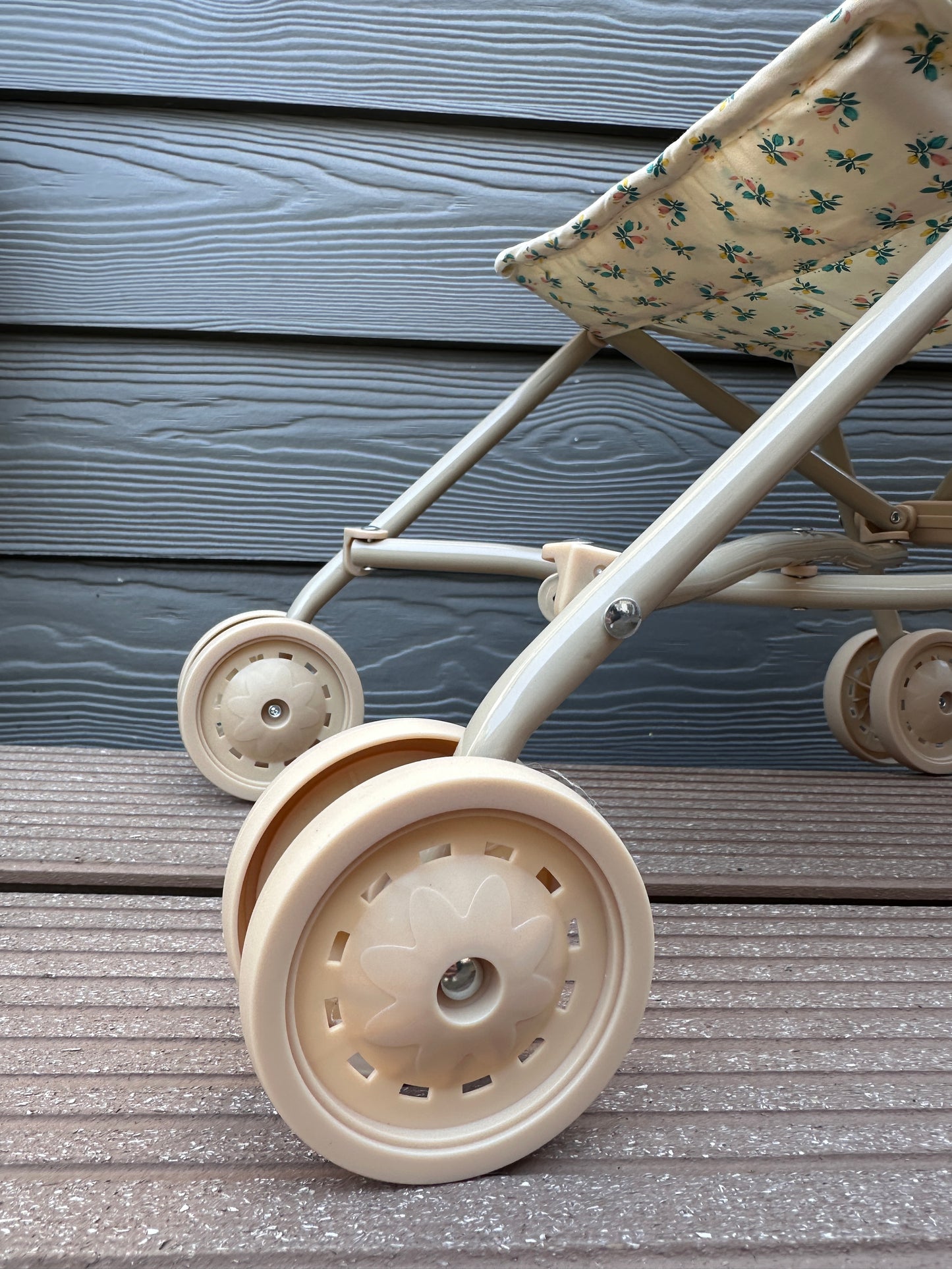 Konges Sløjd Puppen Buggy